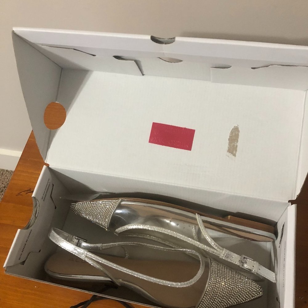 Aldo sequins silver flats size 7.5